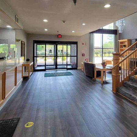 Quality Inn & Suites Quantico Stafford Εξωτερικό φωτογραφία