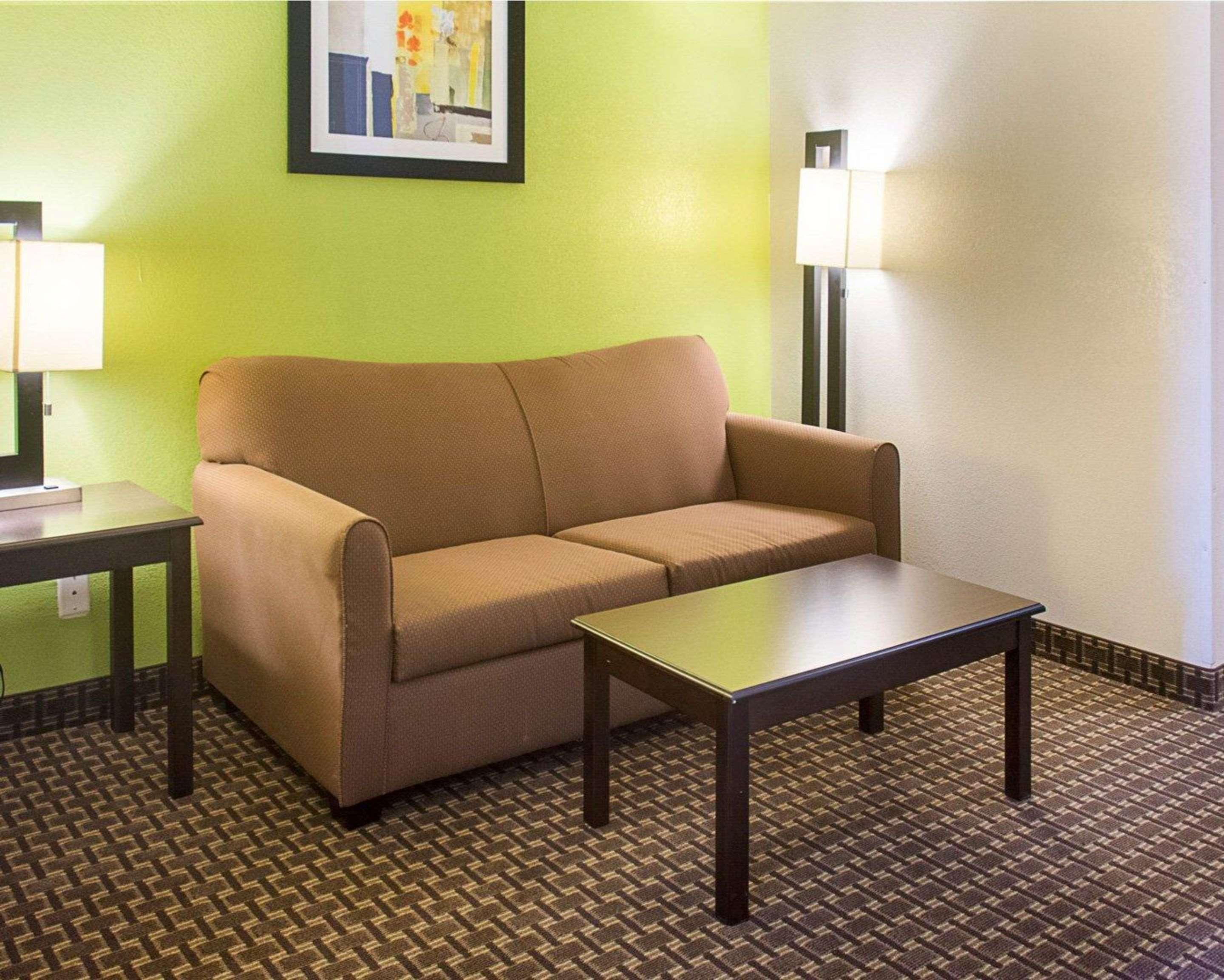 Quality Inn & Suites Quantico Stafford Εξωτερικό φωτογραφία