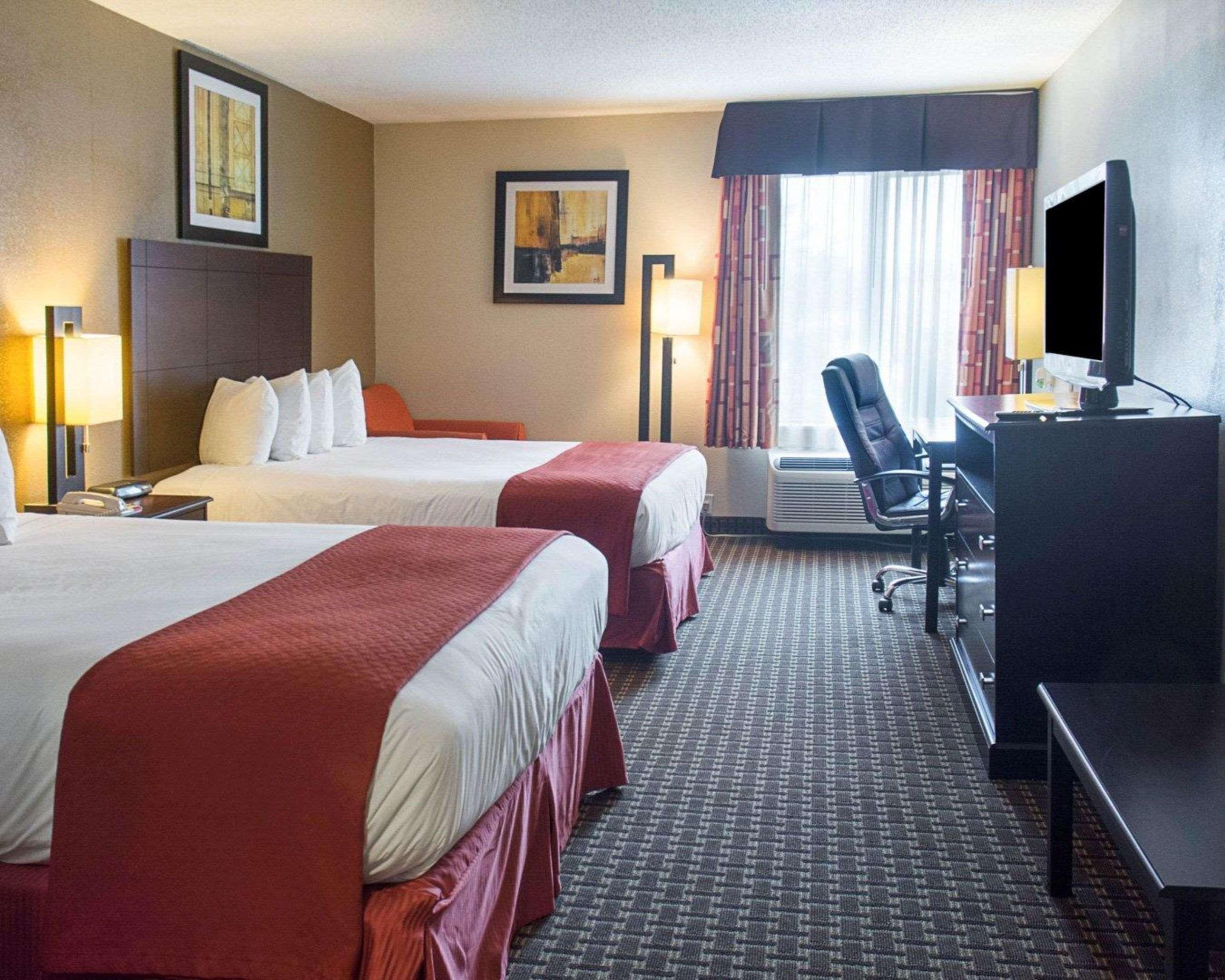 Quality Inn & Suites Quantico Stafford Εξωτερικό φωτογραφία