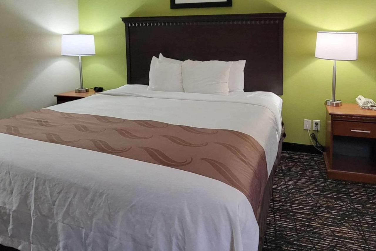 Quality Inn & Suites Quantico Stafford Εξωτερικό φωτογραφία