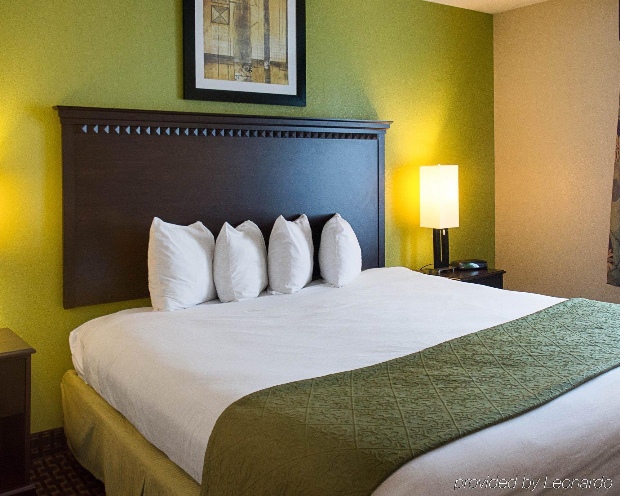 Quality Inn & Suites Quantico Stafford Εξωτερικό φωτογραφία